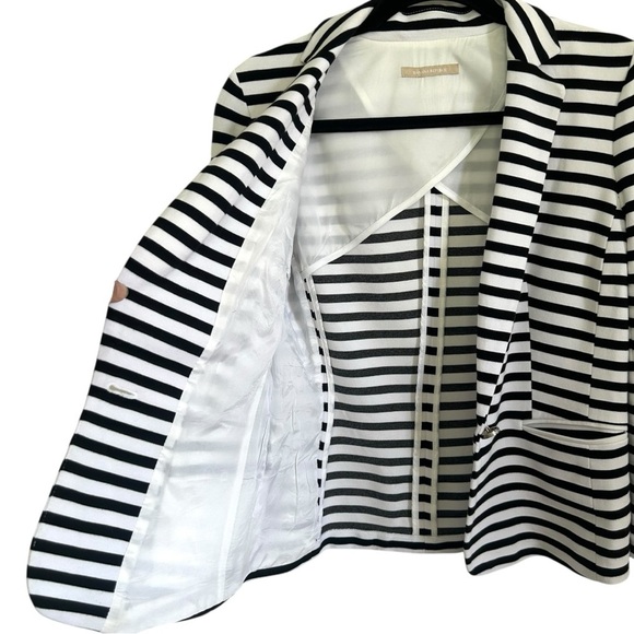 BANANA REPUBLIC Black and White Striped Ponte Blazer Knit Jacket Women's Size 6 - Picture 6 of 10